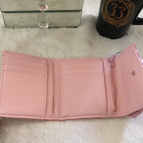 Millennial Pink Wallet - Picture 5 of 5